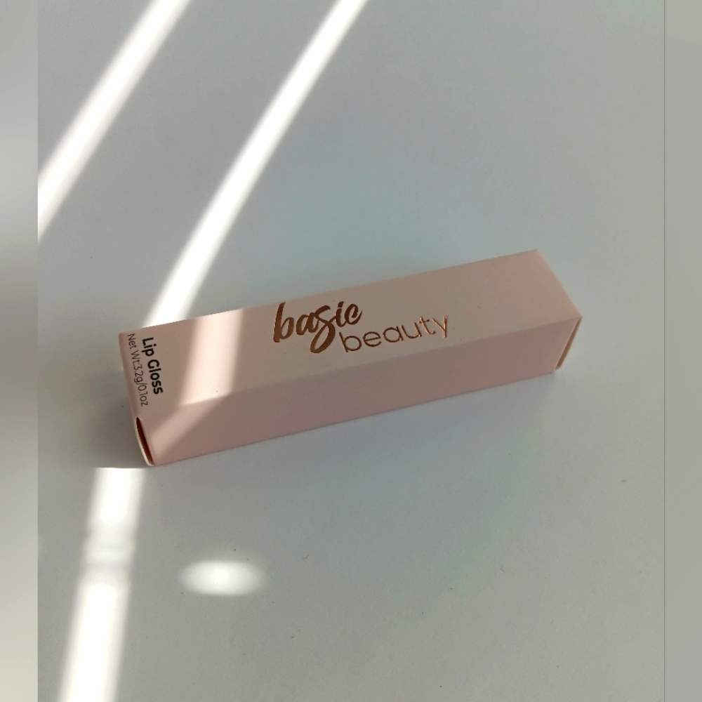 Basic Beauty Lip Gloss Literally